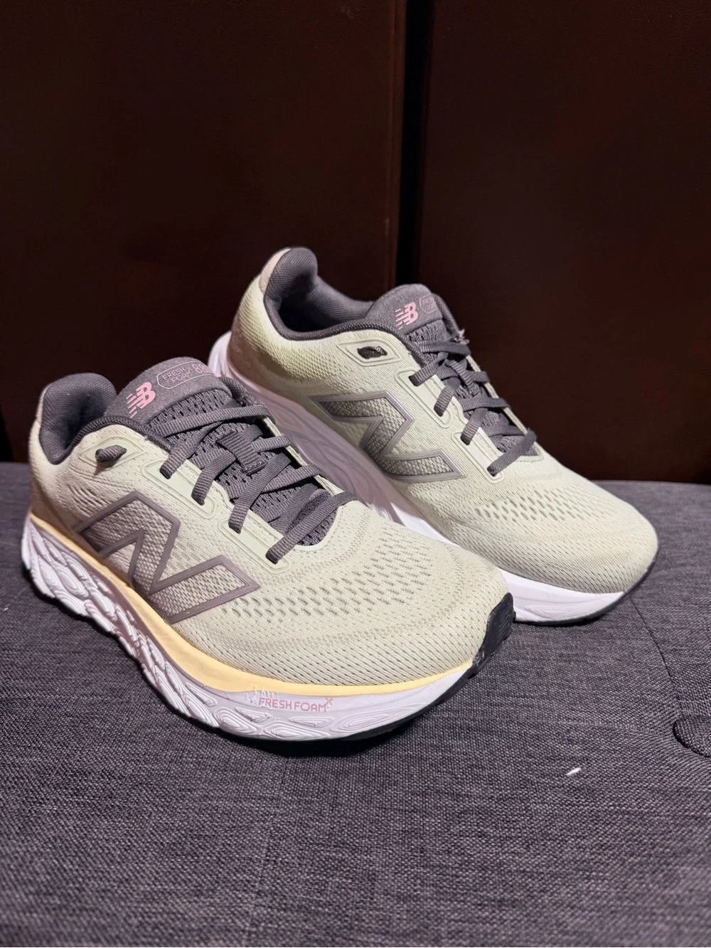 New Balance Fresh Foam X 880v14 Running Shoes Mint Green Gray Women's Size 8.5